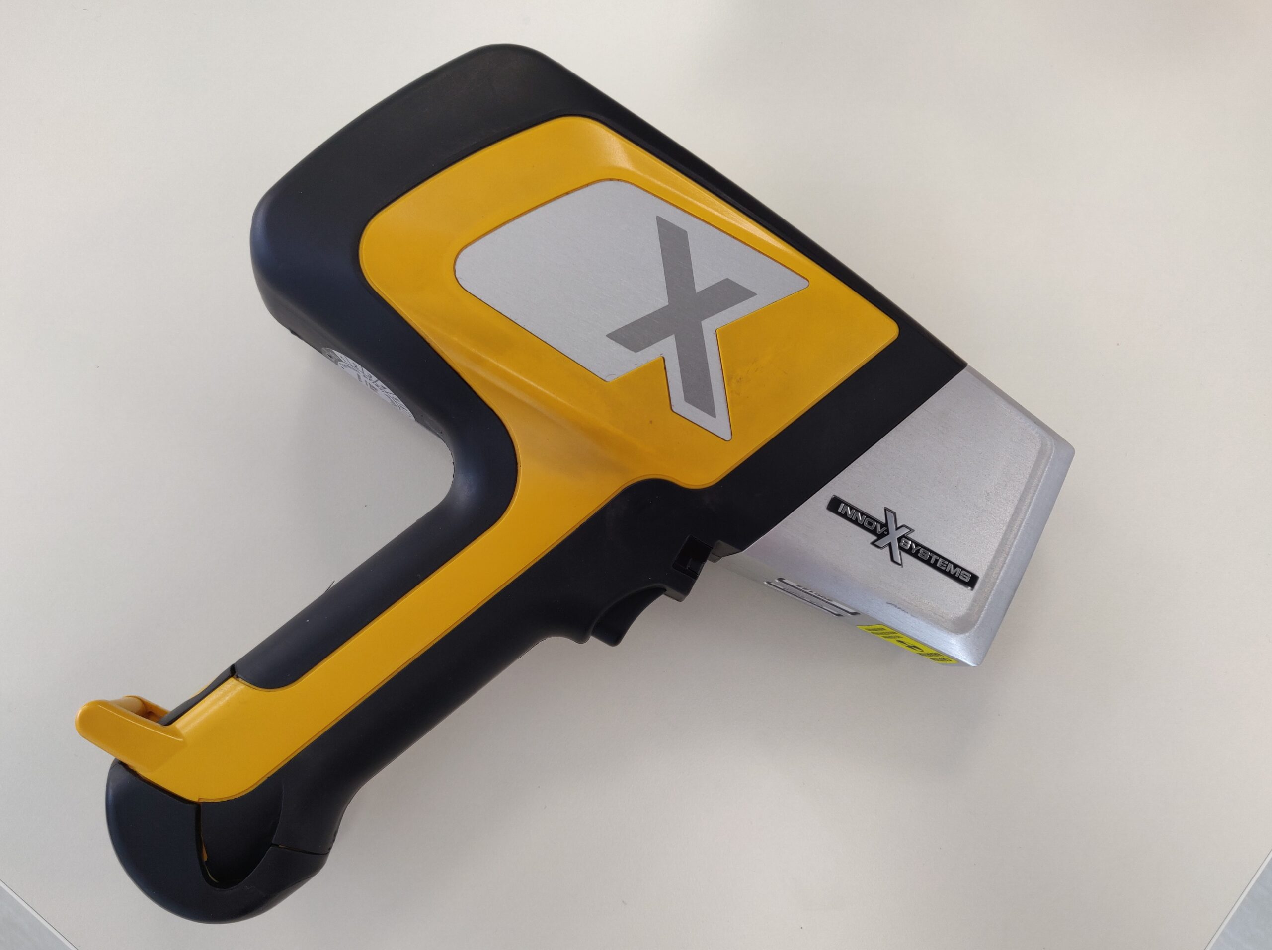 Analizzatore XRF portatile Delta Standard